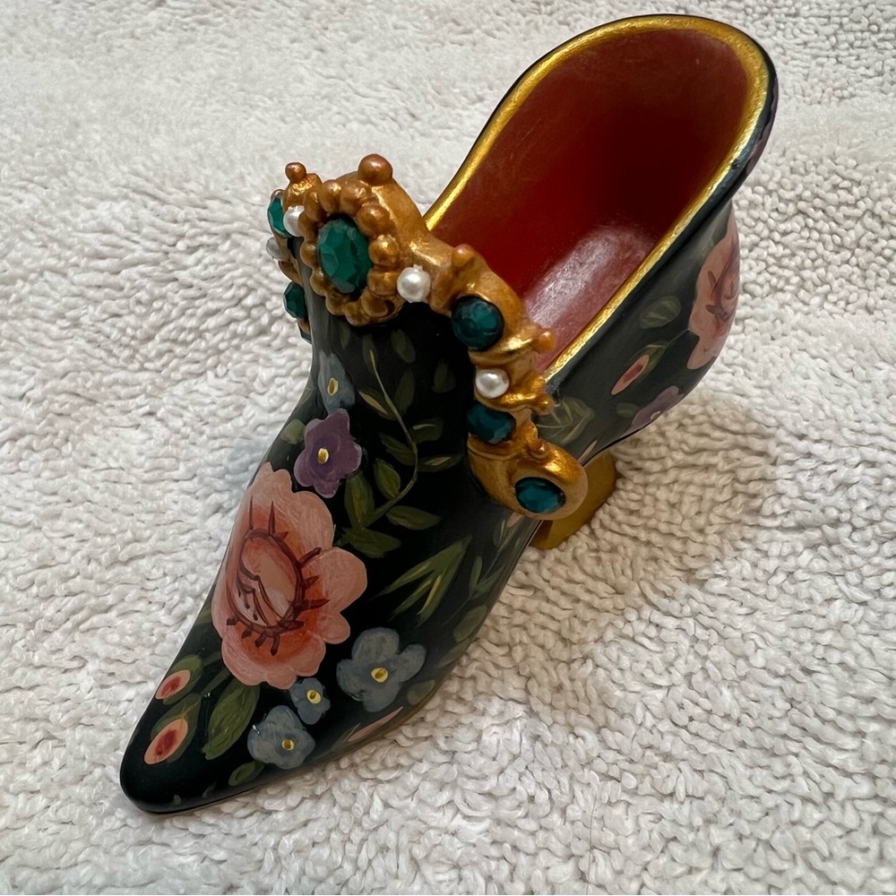 Vintage Ashton Drake Stepping in Time Heirloom Ornaments Tapestry Rose